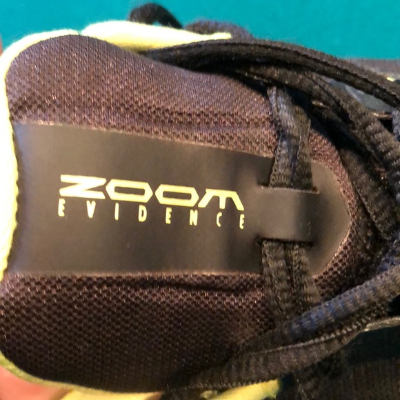 Nike Zoom Evidence - Picture 2 of 4